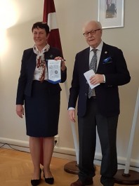 Ambassadør Dobele og president Terje Andersson